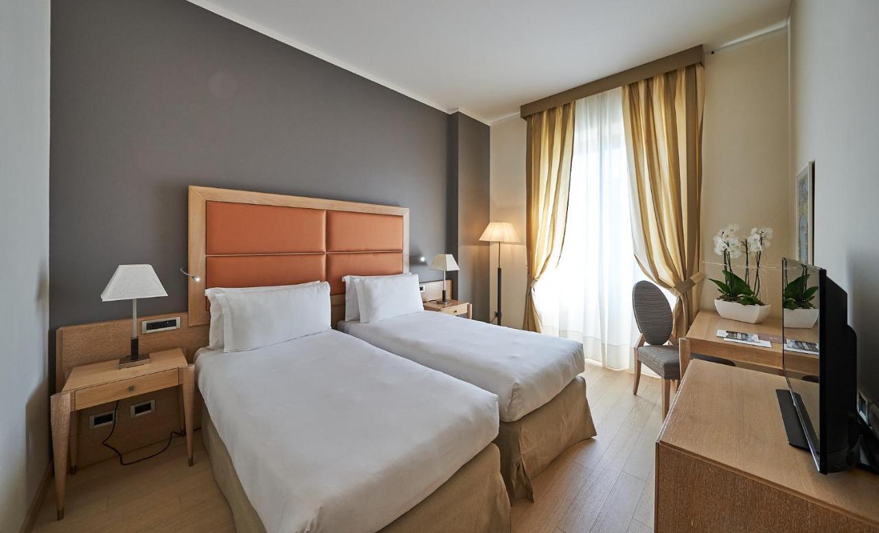 Hotel Astoria Biella Exteriör bild