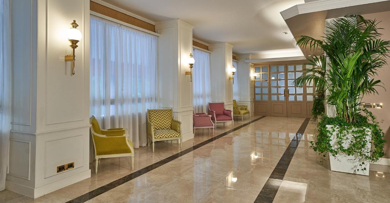 Hotel Astoria Biella Exteriör bild