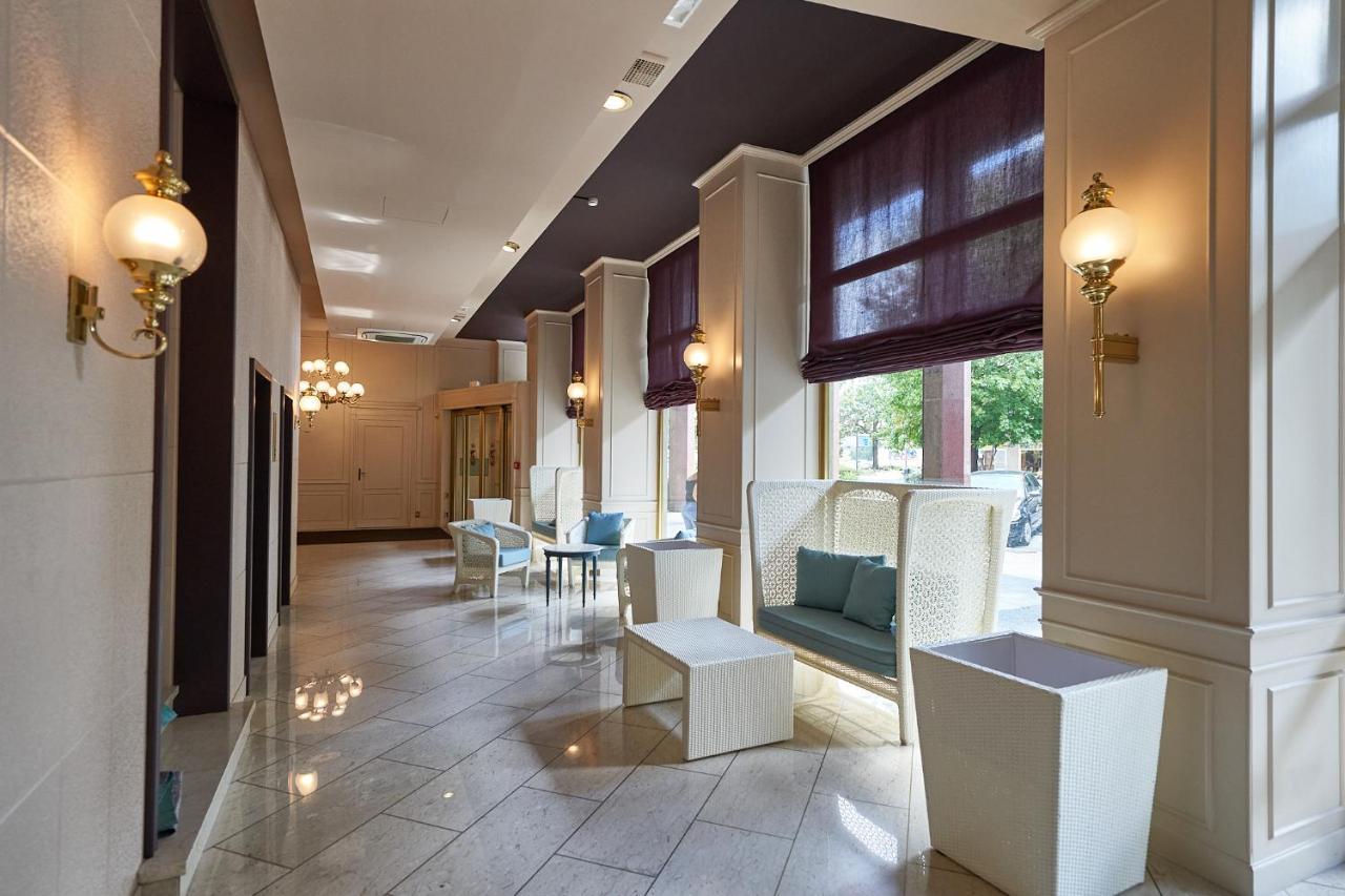Hotel Astoria Biella Exteriör bild